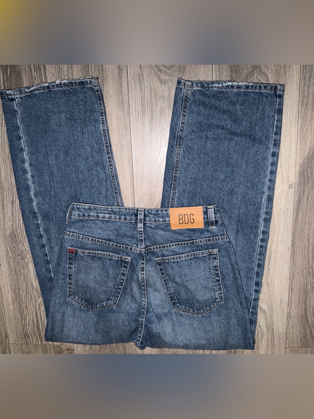 BDG Mid Wash High-Rise Jeans - Picture 3 of 3